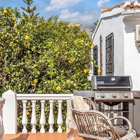 Elegant Retreat With Stunning Sea Views Almunecar